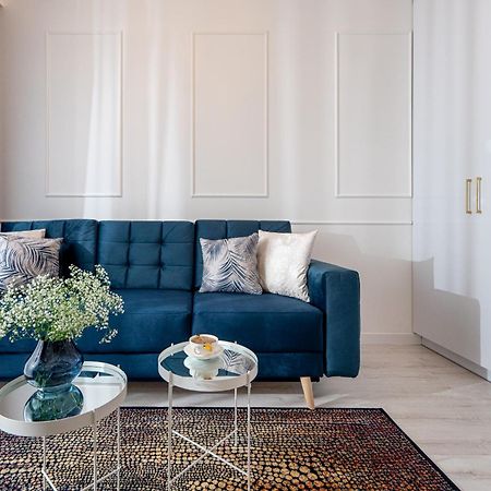 Blu Port Apartment Gaski  Ngoại thất bức ảnh