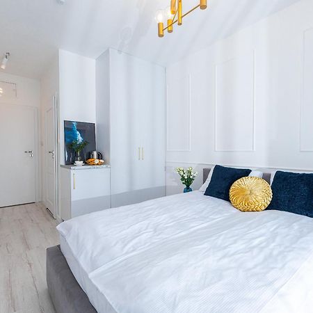 Blu Port Apartment Gaski  Ngoại thất bức ảnh
