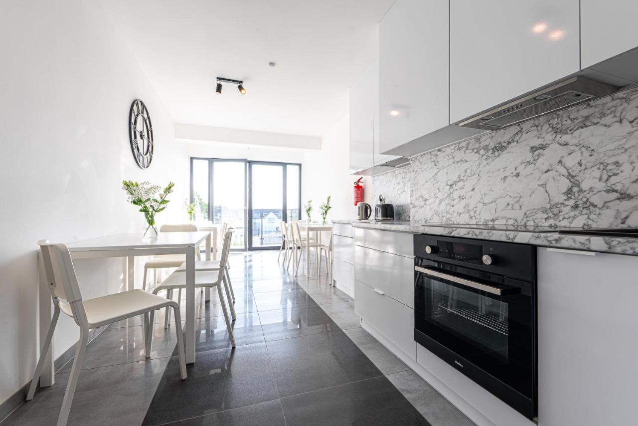 Blu Port Apartment Gaski  Ngoại thất bức ảnh
