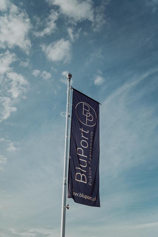 Blu Port Apartment Gaski  Ngoại thất bức ảnh