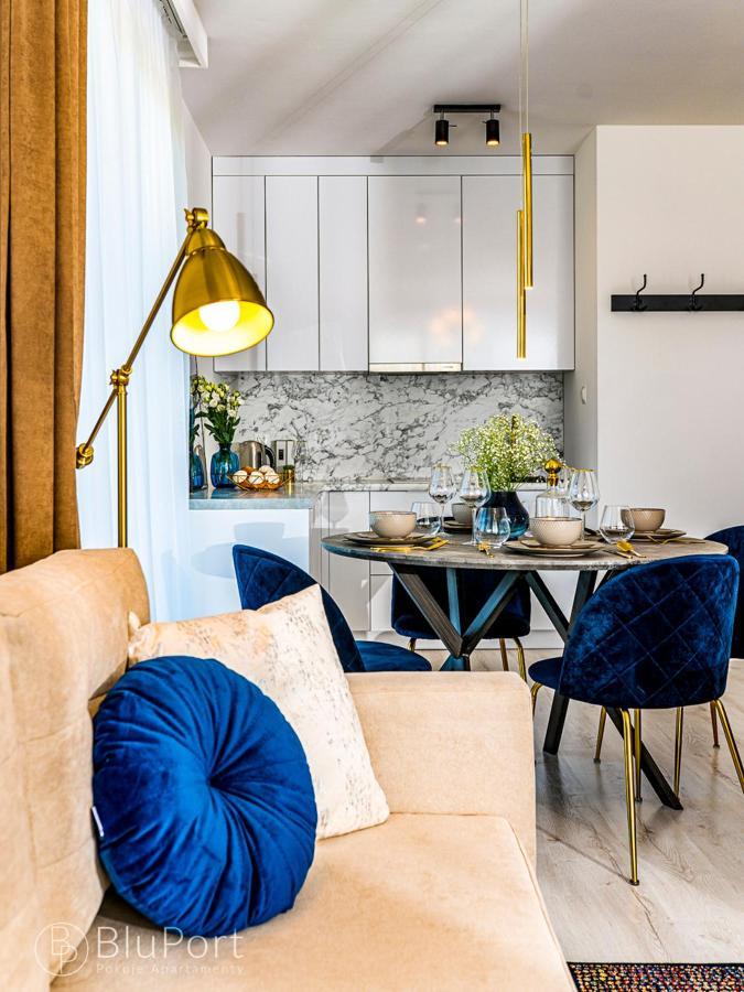 Blu Port Apartment Gaski  Ngoại thất bức ảnh