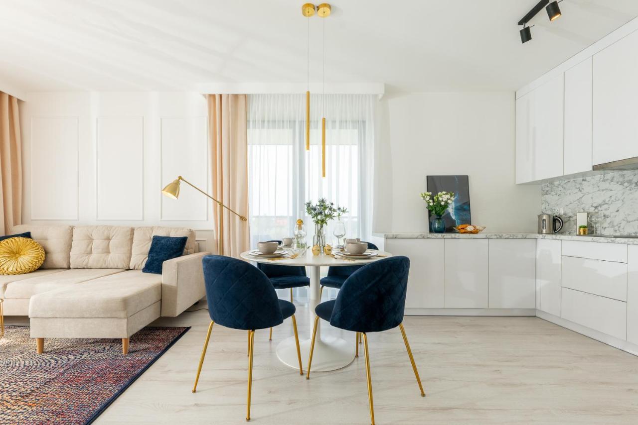 Blu Port Apartment Gaski  Ngoại thất bức ảnh
